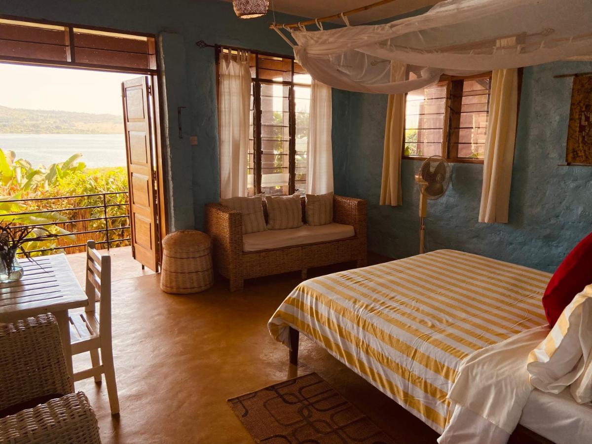 Homeonthenile Lake View Double Jinja Extérieur photo